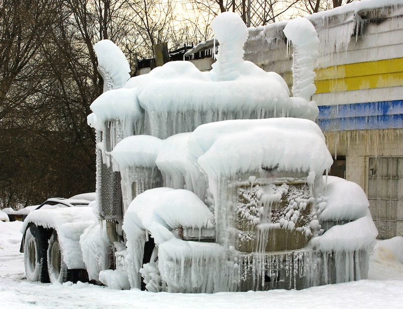 Illustration for article titled These alien-looking ice sculptures formed all on their own